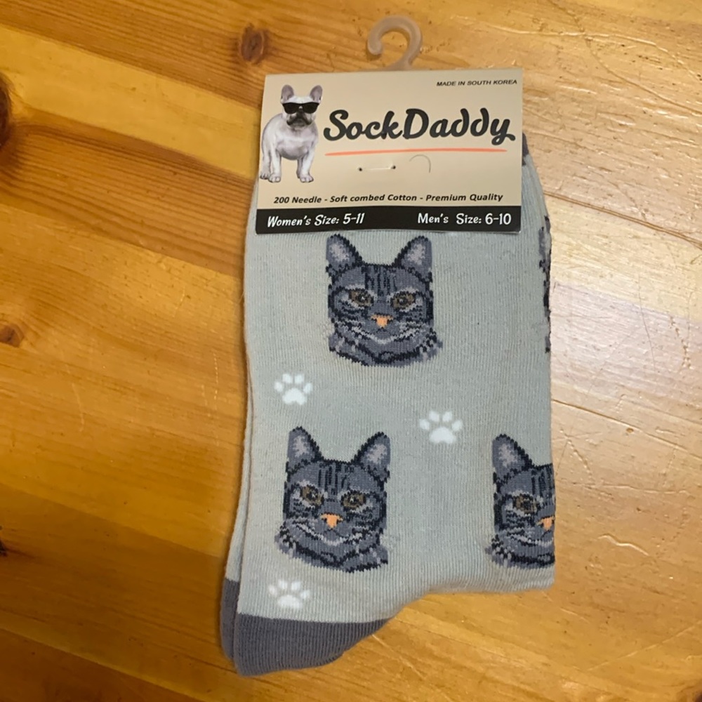 Sock daddy, grey cat print socks, NWT